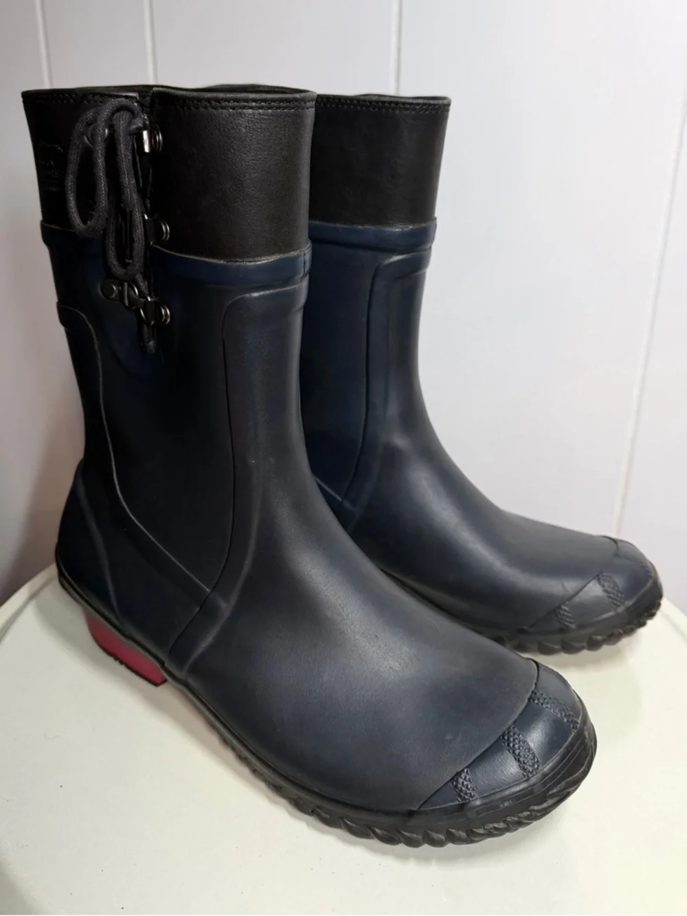 Sorel Black Navy Lace-Up Waterproof Boots with Red Heel - Size 11